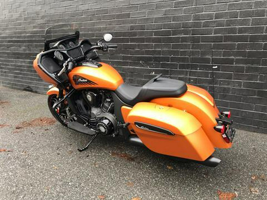 2023 Indian Motorcycle Challenger® Dark Horse® Icon