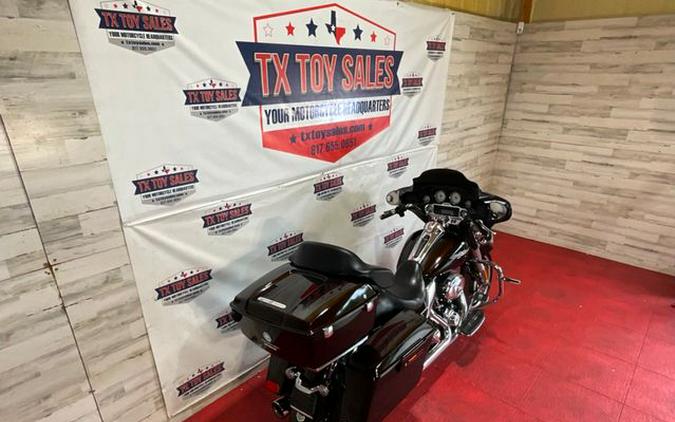 2011 Harley-Davidson Street Glide Base