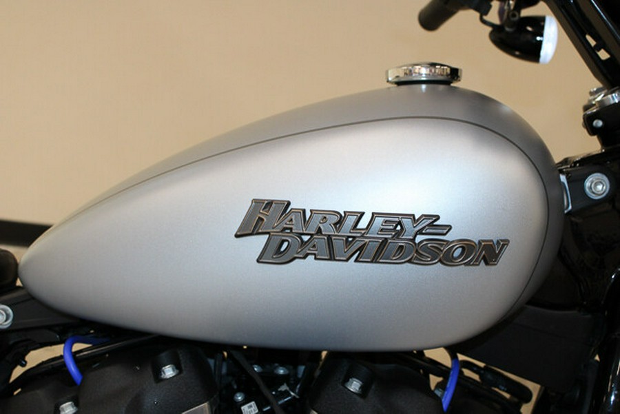 Used 2020 Harley-Davidson Softail Street Bob FXBB Motorcycle For Sale In Miami, Florida