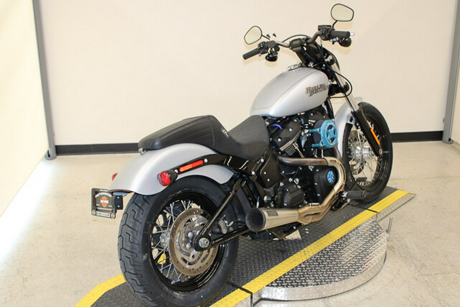 Used 2020 Harley-Davidson Softail Street Bob FXBB Motorcycle For Sale In Miami, Florida