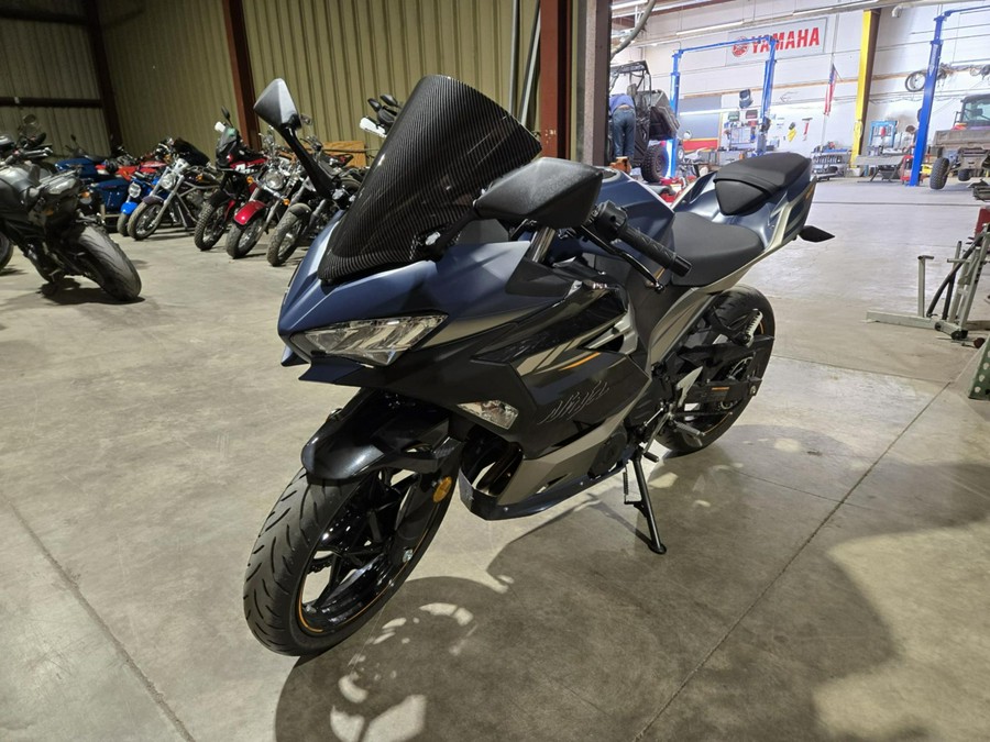 2023 Kawasaki Ninja 400