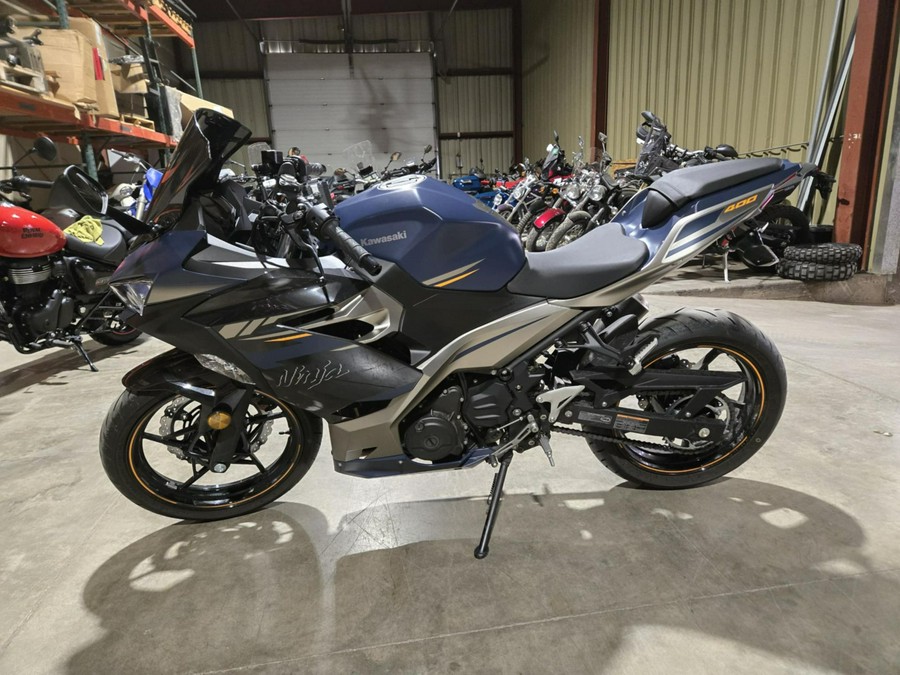 2023 Kawasaki Ninja 400