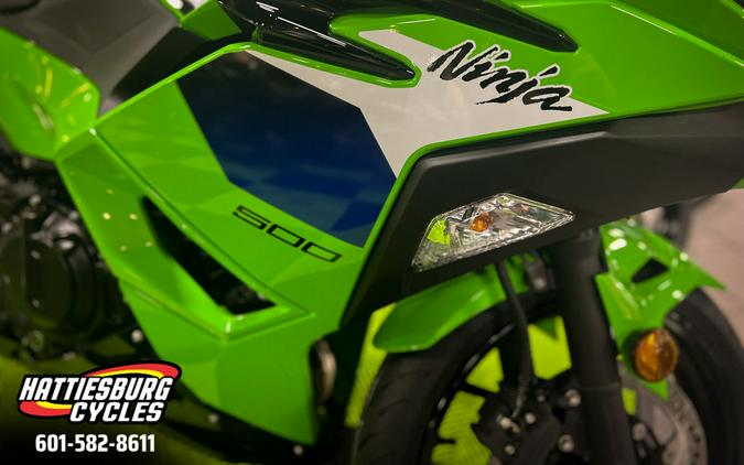 2026 Kawasaki Ninja® 500 Base