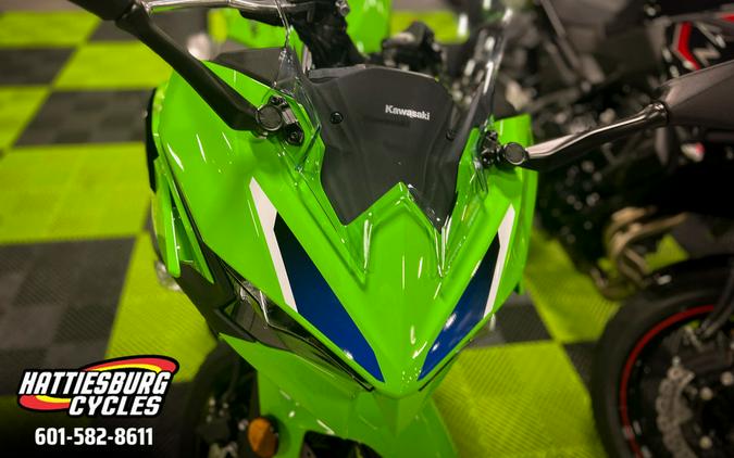 2026 Kawasaki Ninja® 500 Base
