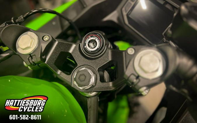 2026 Kawasaki Ninja® 500 Base