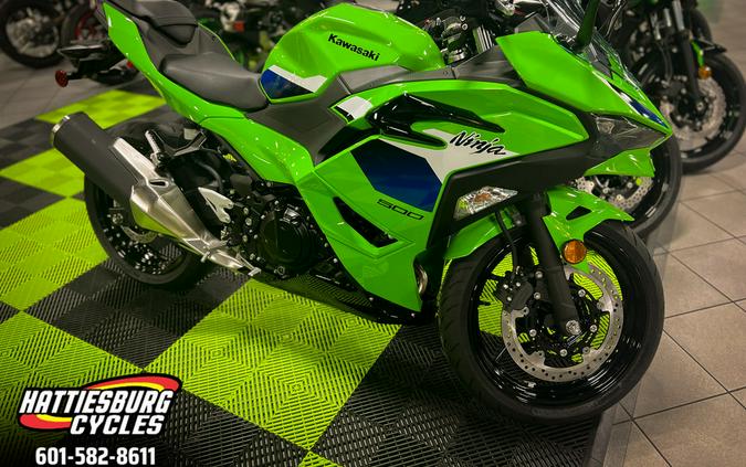 2026 Kawasaki Ninja® 500 Base