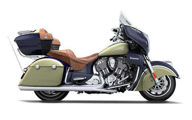2016 Indian Motorcycle® Roadmaster® Springfield Blue and Ivory Cream