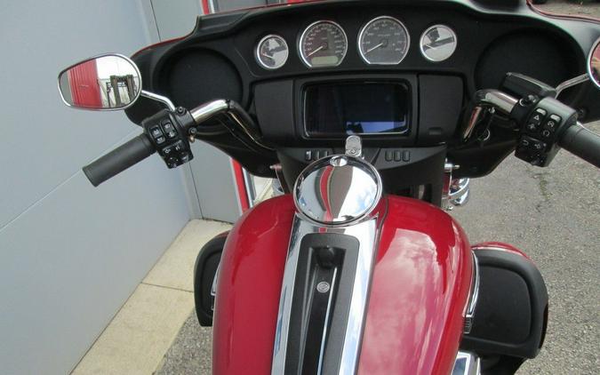 2021 Harley-Davidson® FLHTCUTG - Tri Glide® Ultra
