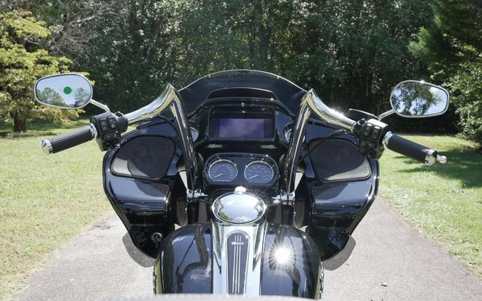 FLTRT 2023 Road Glide 3