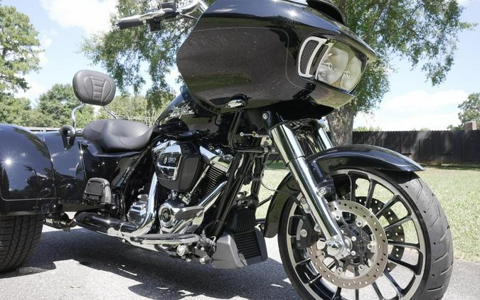 FLTRT 2023 Road Glide 3
