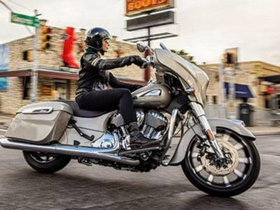 2022 Indian Motorcycle® Chieftain® Limited Silver Quartz Metallic