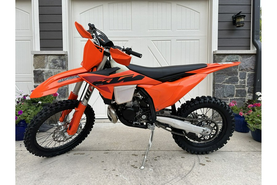 2025 KTM DEMO 250 XC