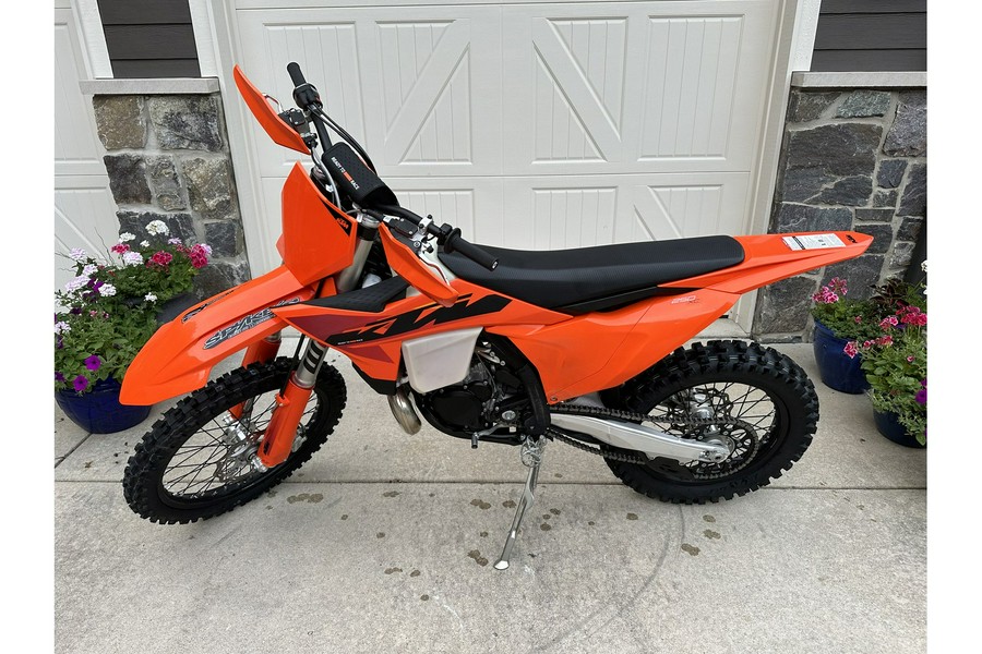 2025 KTM DEMO 250 XC