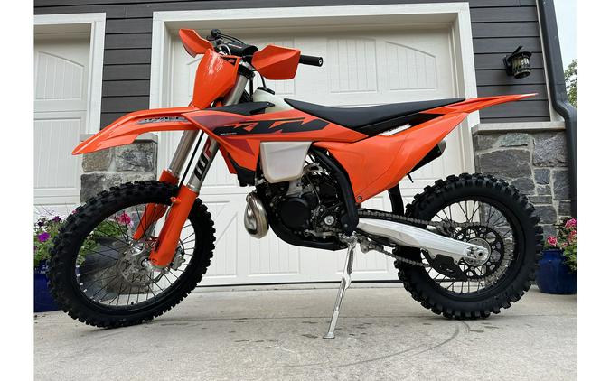 2025 KTM DEMO 250 XC