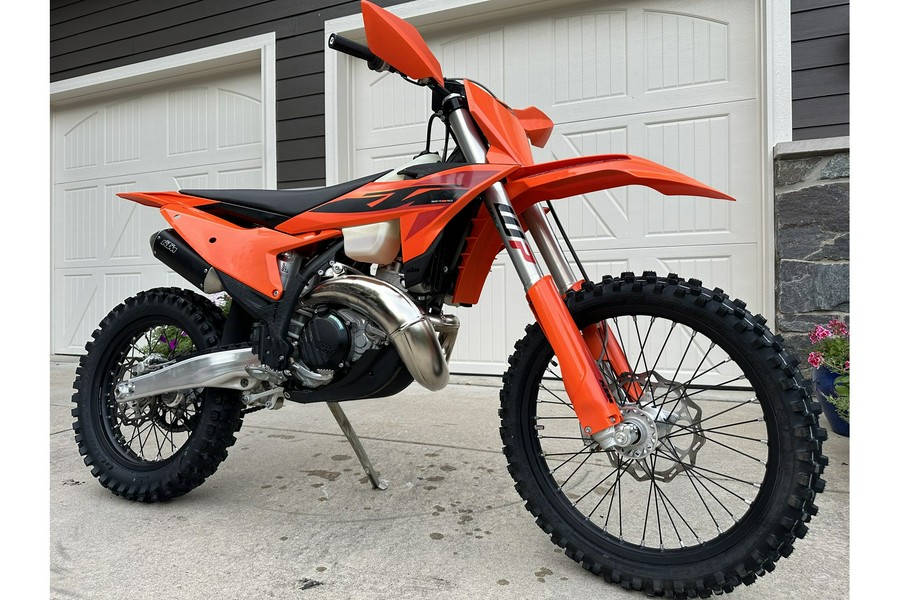 2025 KTM DEMO 250 XC