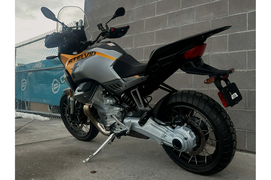 2024 Moto Guzzi STELVIO PFF