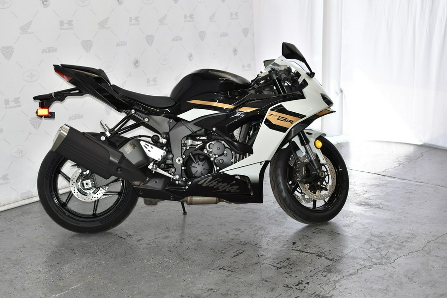 2026 Kawasaki NINJA ZX 6R ABS