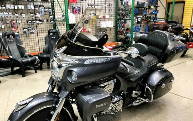 2016 Indian Roadmaster Thunder Black