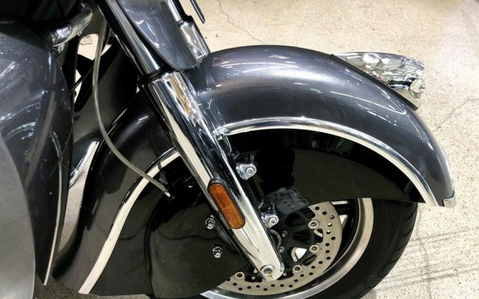 2016 Indian Roadmaster Thunder Black