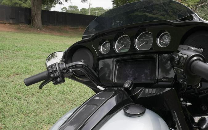 FLHXS 2023 Street Glide Special