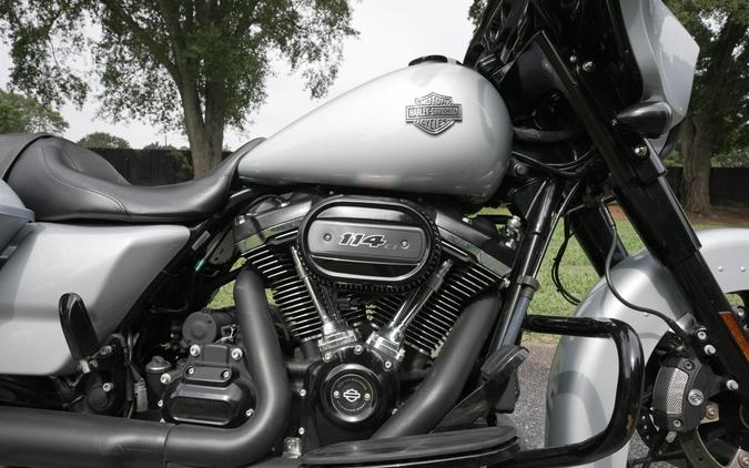 FLHXS 2023 Street Glide Special