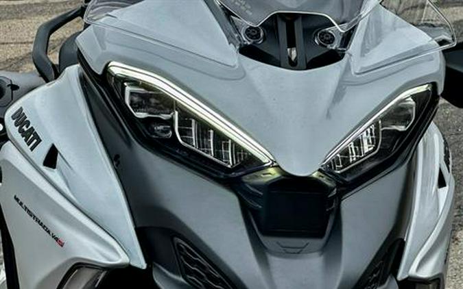 2023 Ducati Multistrada V4 S Travel & Radar Spoked Wheels