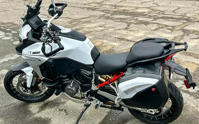 2023 Ducati Multistrada V4 S Travel & Radar Spoked Wheels