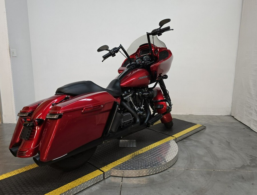 FLTRXS 2018 Road Glide Special