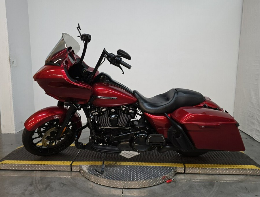 FLTRXS 2018 Road Glide Special