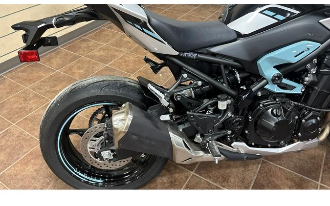 2025 Kawasaki ZR900SSFNN
