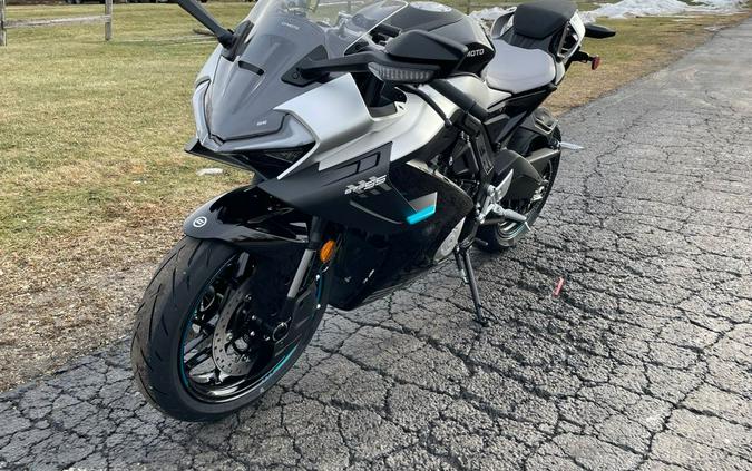 2026 CFMOTO 675SS - NEBULA BLACK