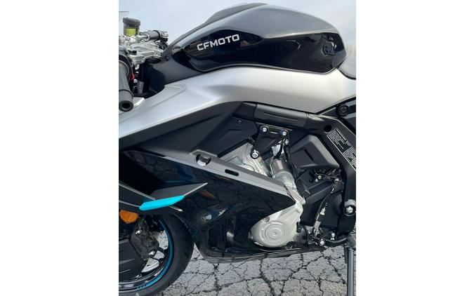 2026 CFMOTO 675SS - NEBULA BLACK