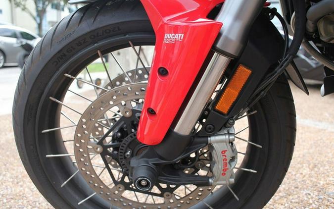 2022 Ducati Multistrada V4S Ducati Red / Spoked Wheels