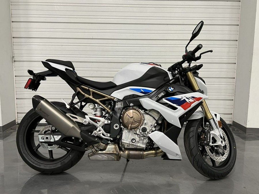 2024 BMW S 1000 R