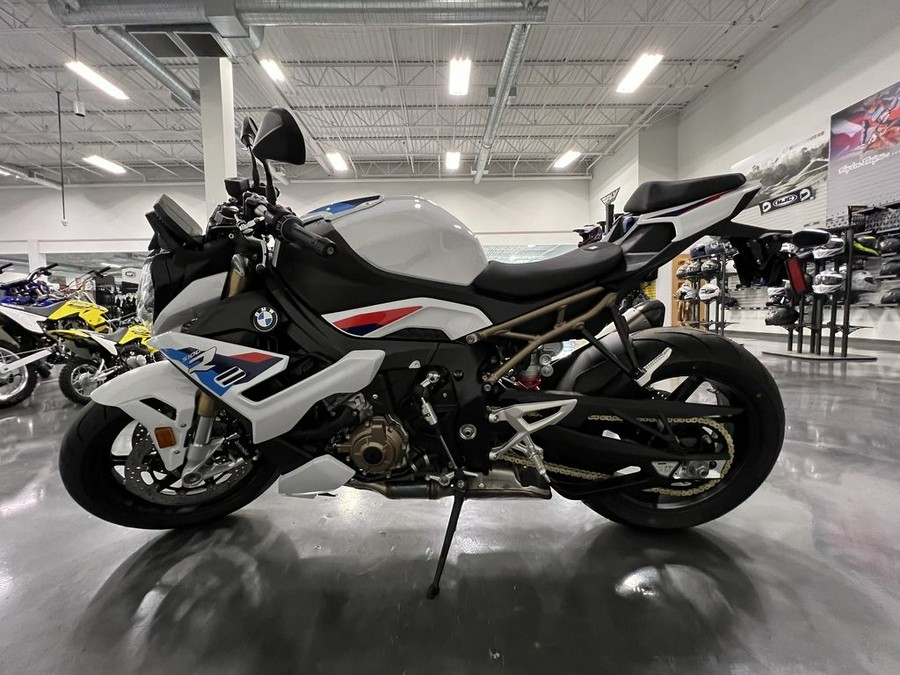 2024 BMW S 1000 R