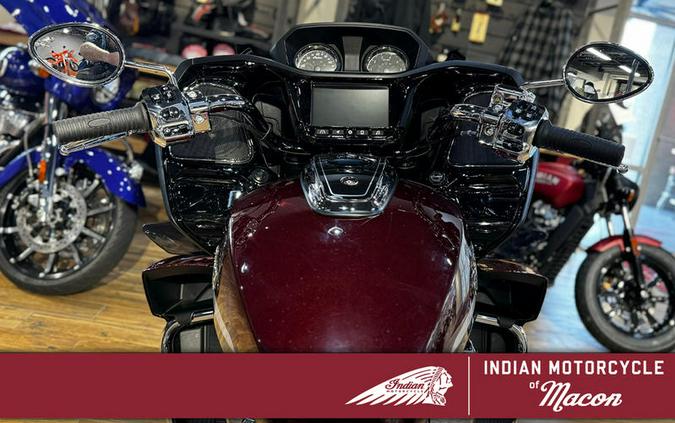 2022 Indian Motorcycle® Pursuit Limited Maroon Metallic/Crimson Metallic