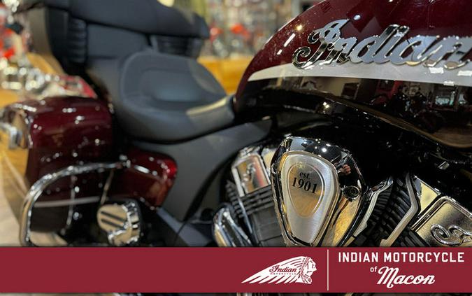 2022 Indian Motorcycle® Pursuit Limited Maroon Metallic/Crimson Metallic