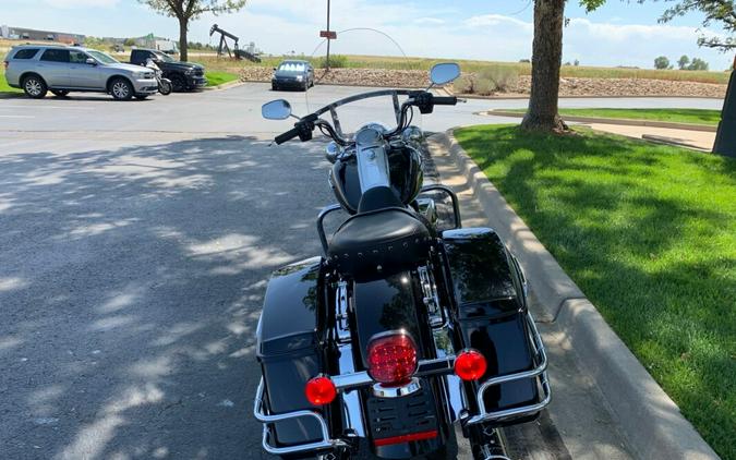 2020 Harley-Davidson Road King Vivid Black