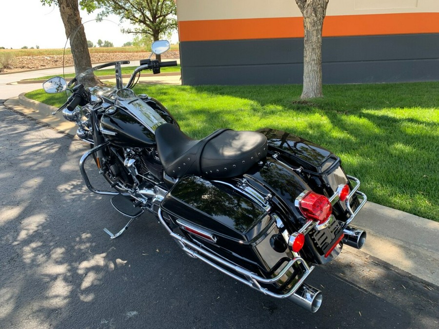 2020 Harley-Davidson Road King Vivid Black