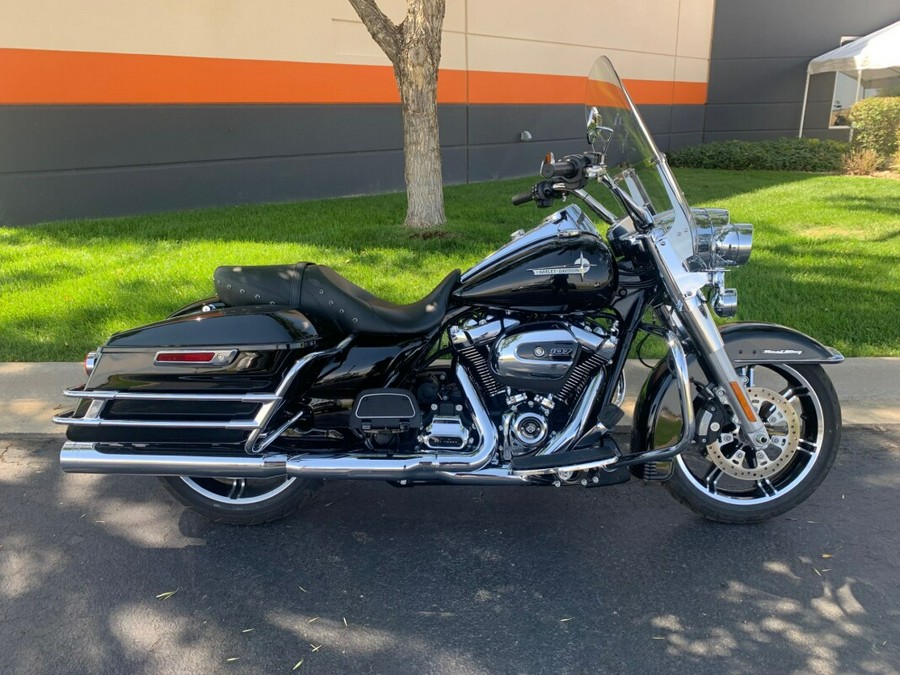 2020 Harley-Davidson Road King Vivid Black