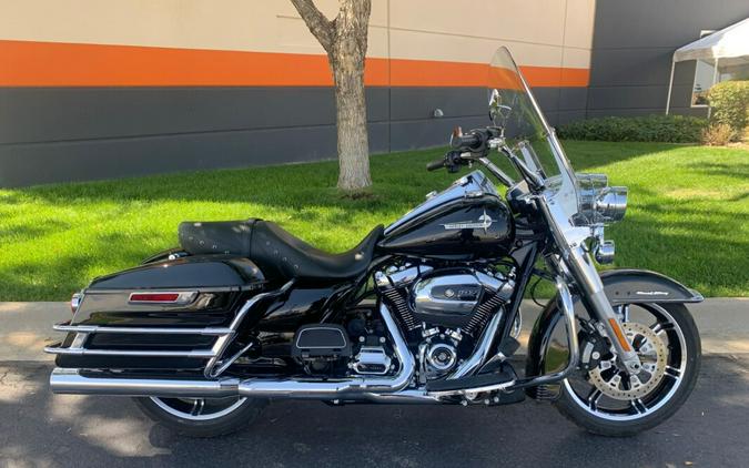 2020 Harley-Davidson Road King Vivid Black