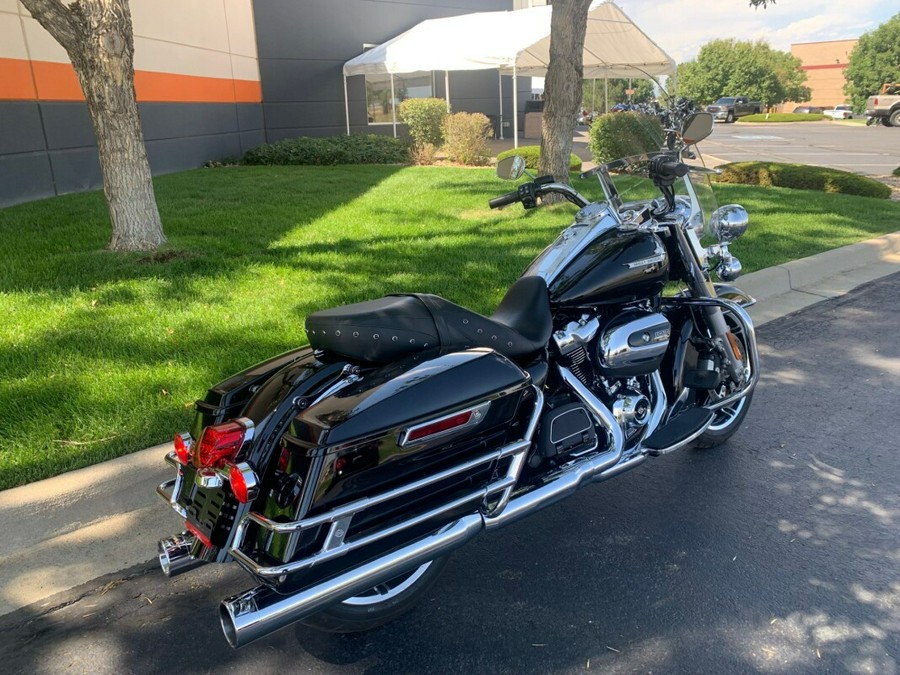 2020 Harley-Davidson Road King Vivid Black