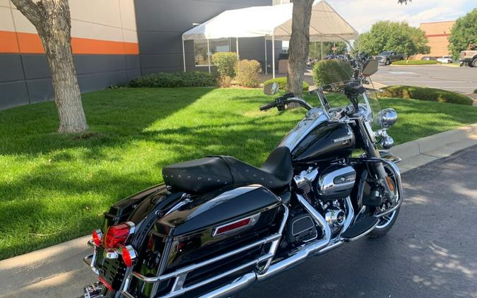 2020 Harley-Davidson Road King Vivid Black