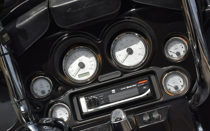 2013 Harley-Davidson Street Glide® – Classic Touring Bagger