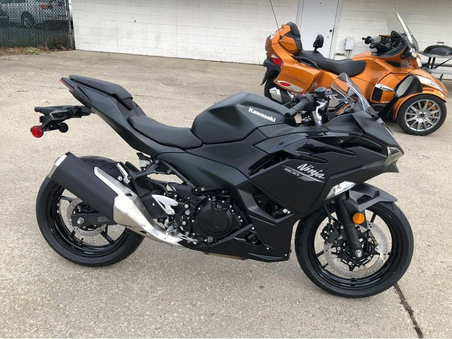 2026 Kawasaki NINJA 500