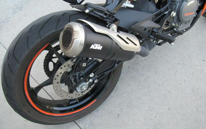 2022 KTM RC 390