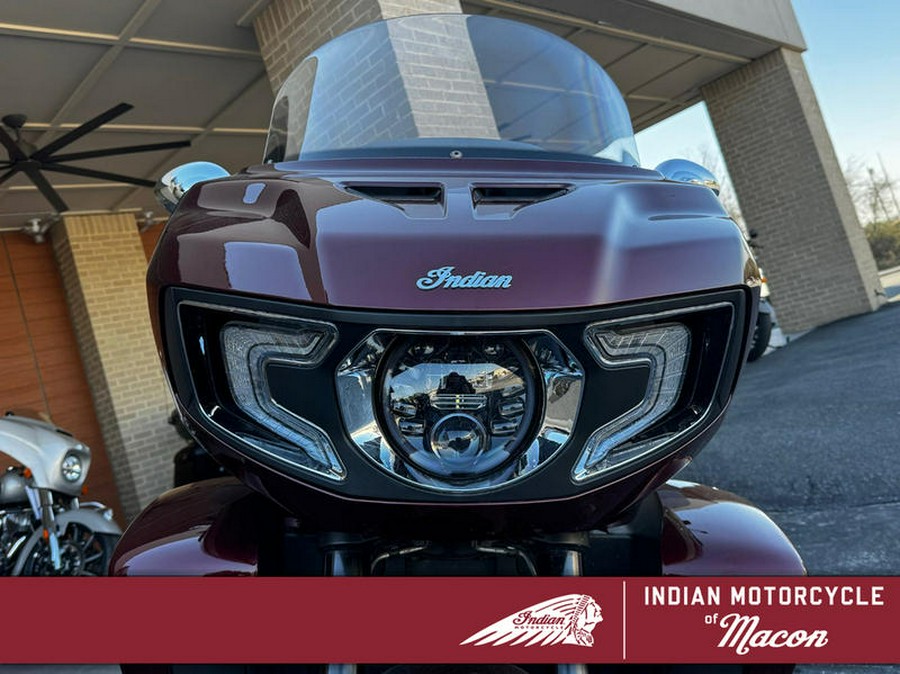 2022 Indian Motorcycle® Pursuit Limited with Premium Package Maroon Metallic/Crimson Metallic