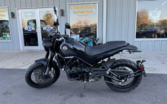 2022 Benelli Leoncino Trail