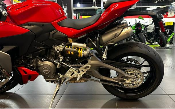 2026 Ducati Streetfighter V2