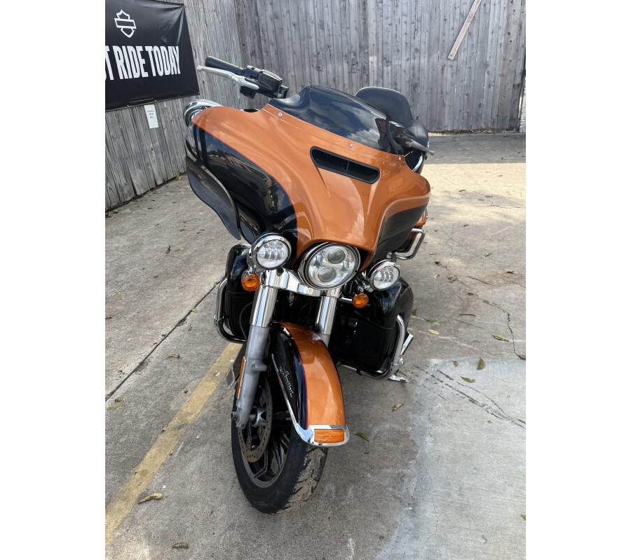 2014 Harley-Davidson® Ultra Limited Two-Tone Amber Whiskey/Vivid Black